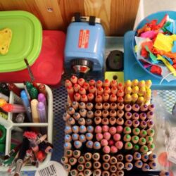 Farbstifte und Malsachen